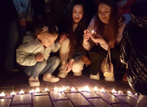 В Усть-Каменогорске прошла акция «Зажги свечу»