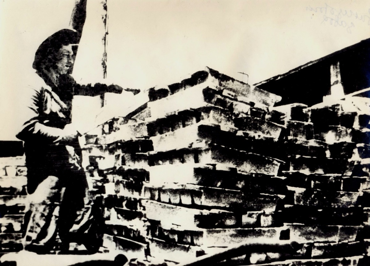 Отгрузка свинца для нужд фронта. 1943 г.