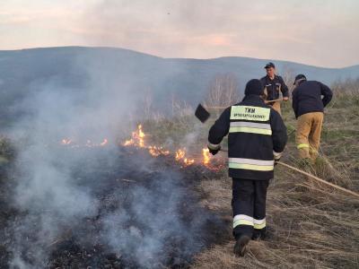 Крупный пожар ликвидировали в горной местности в ВКО | Происшествия Noks.kz