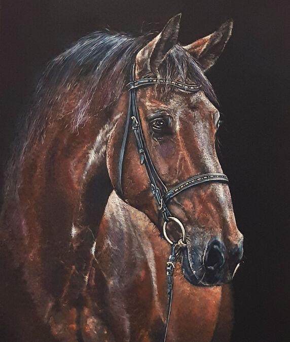 Художница из Риддера расписывает стены в стиле гиперреализма