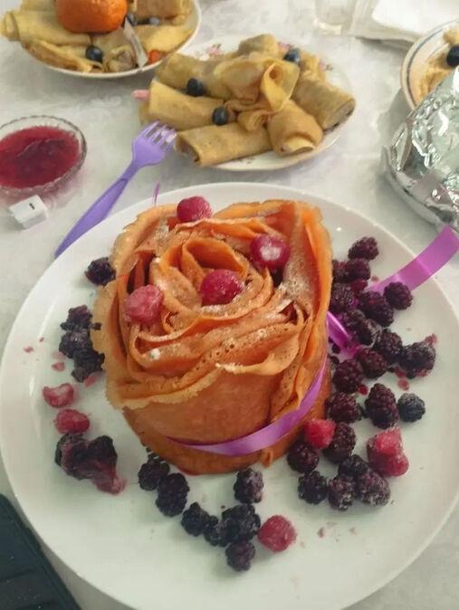 Хозяйки из Риддера соревновались в искусстве выпечки блинов