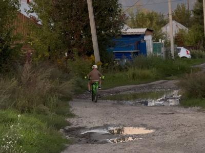 С последствиями наводнения 2018 года до сих пор борются жители одной из улиц города Алтая | Город Noks.kz