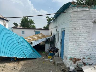 В ВКО сильный ветер привел к разрушениям | Происшествия Noks.kz