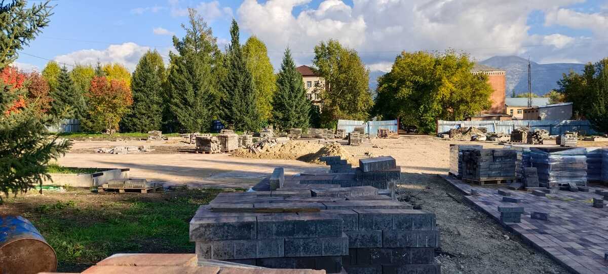 В Риддере обещают в этом году благоустроить аллею на проспекте Независимости от улицы Кирова до площади