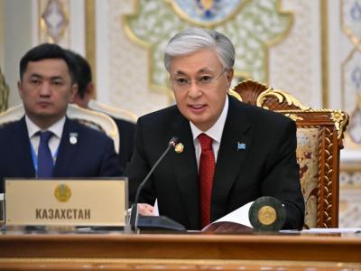 Қасым-Жомарт Тоқаев: «Жасанды интеллектіні қолдана отырып, киберқорғауды қамтамасыз ету және киберқылмысқа қарсы тұру мәселелері бойынша шаралар қабылдау өзекті» | Казахстан Noks.kz