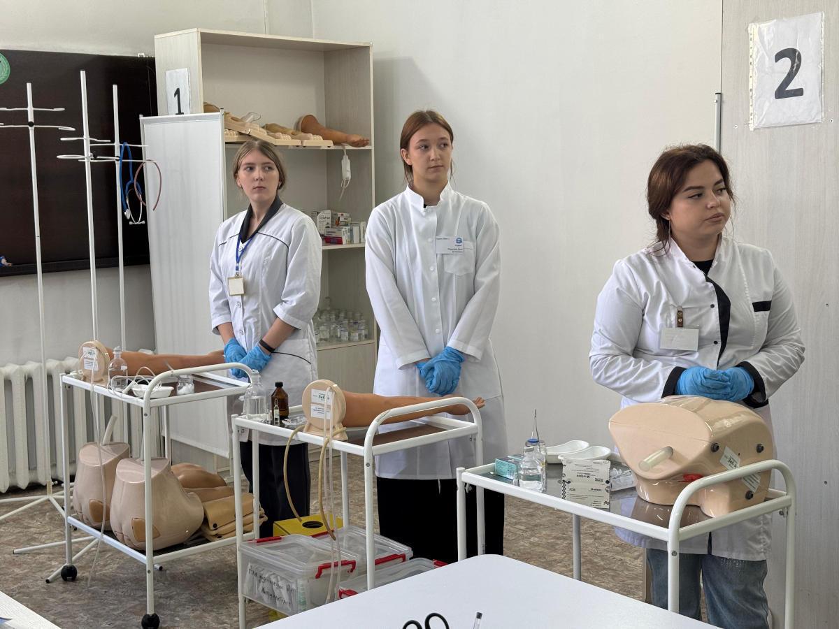 Студентов-медиков в районе Алтай начнут обучать китайскому языку