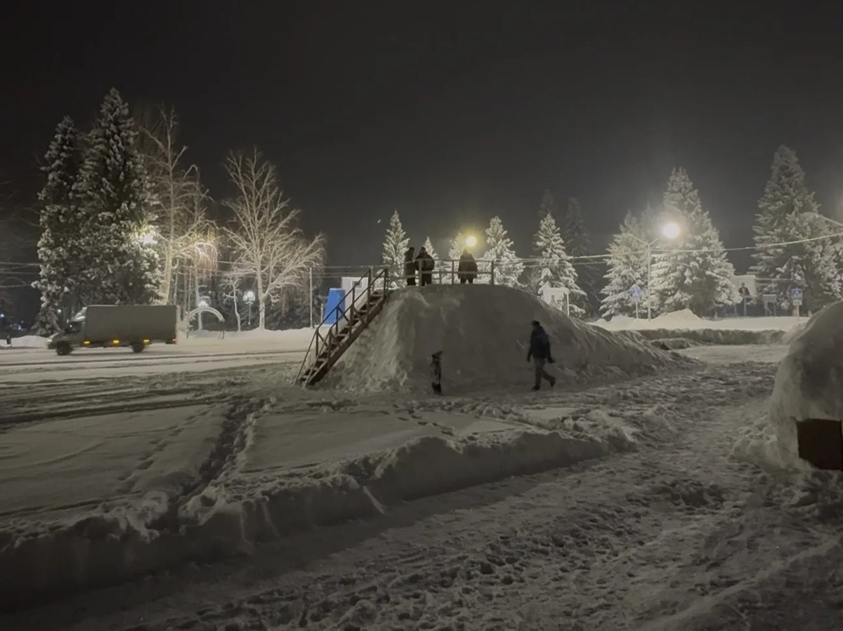 Где в городе Алтае можно сделать красивое фото и отправить письмо Деду Морозу