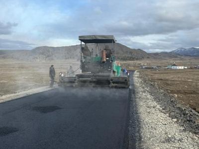 В ВКО ремонтируют дорогу в селе Верхние Таинты | Усть-Каменогорск Noks.kz