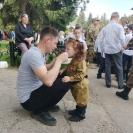 Больше 500 человек накормили солдатской кашей на городской площади Серебрянска