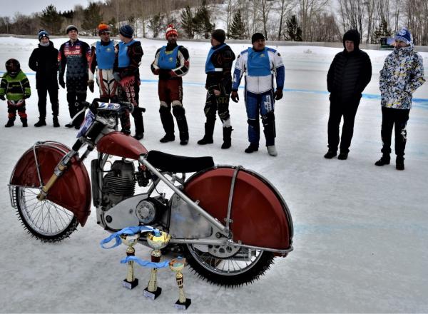 Риддер стал местом проведения республиканского турнира по спидвею
