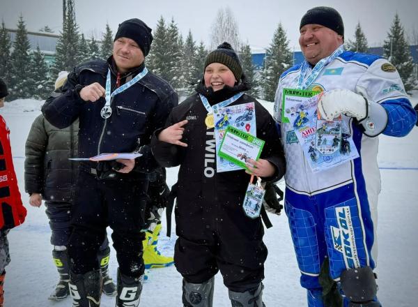 В городе Алтае впервые за три десятилетия вновь прошли настоящие мотогонки