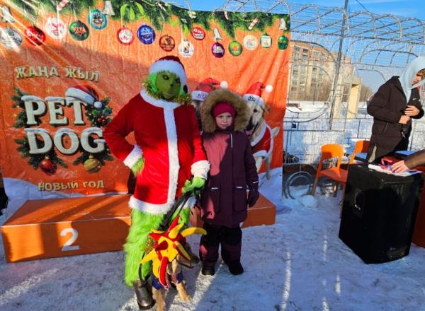 В Усть-Каменогорске состоялся костюмированный парад собак  