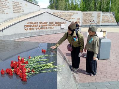 Устькаменогорцы воспитывают своих детей на подвигах предков | Усть-Каменогорск Noks.kz