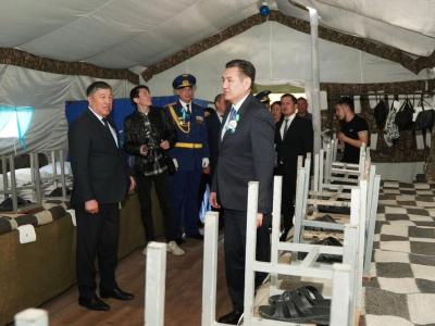 Акима ВКО угостили солдатской кашей  | ВКО Noks.kz