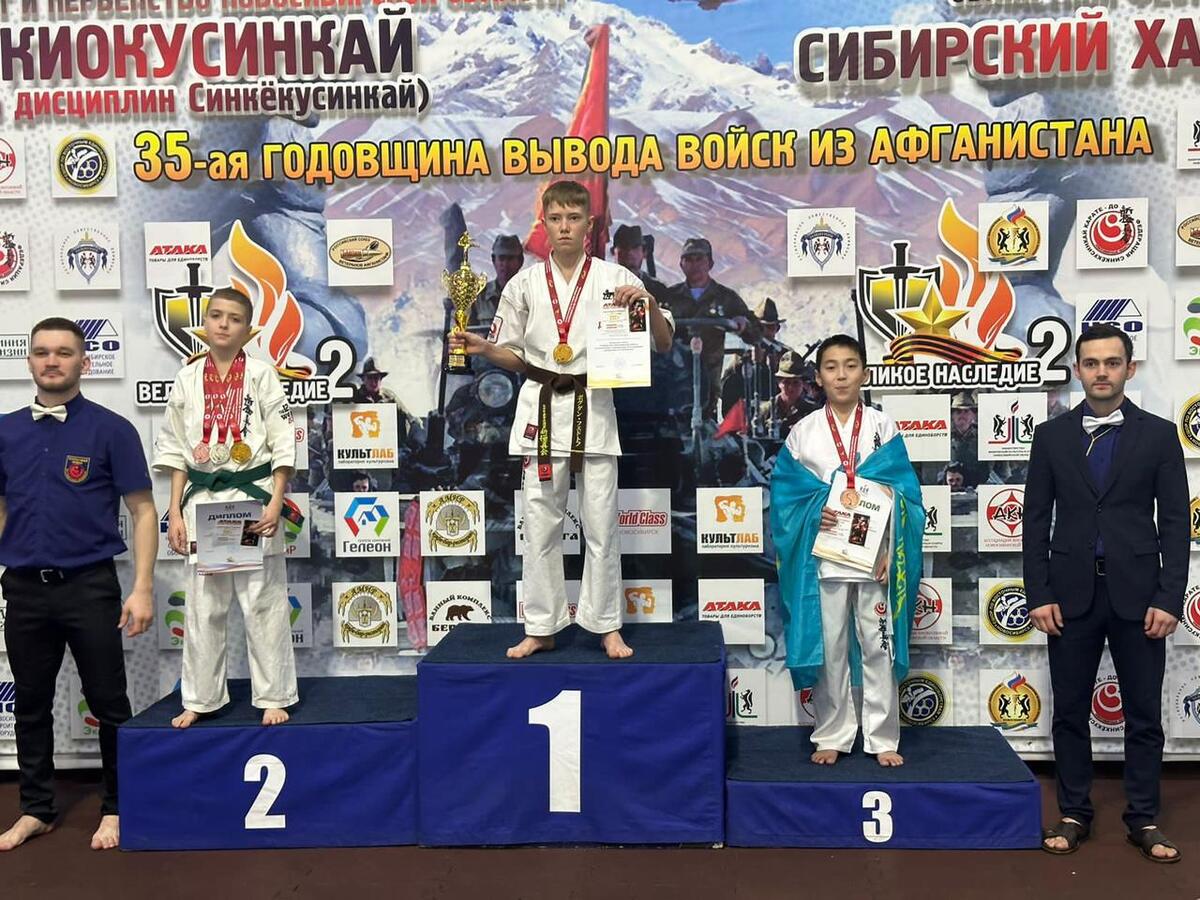 Шаяхмет Мансур 1 место, Есенбаев Дастан 3 место