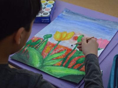 В каких студиях Усть-Каменогорска дети научатся рисовать и лепить? | Справочное бюро Noks.kz