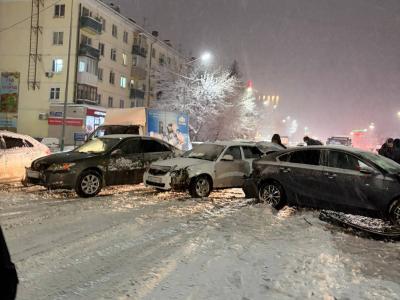 День жестянщика: в Усть-Каменогорске участниками ДТП стали 4 авто | Происшествия Noks.kz