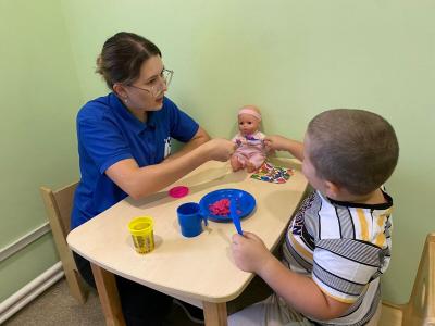 Специалисты бьют тревогу: гаджеты вытесняют общение, и это влияет на развитие детей | ВКО Noks.kz