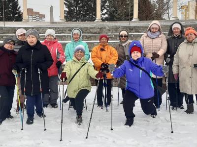 Где в Усть-Каменогорске пенсионеры могут заниматься спортом, творчеством и бесплатно изучать языки? | Справочное бюро Noks.kz