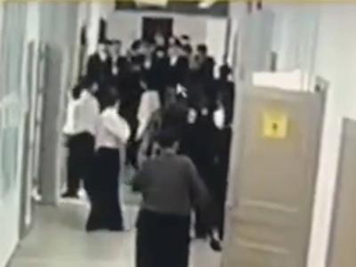 В Казахстане подросток устроил погоню с топором   | Казахстан Noks.kz