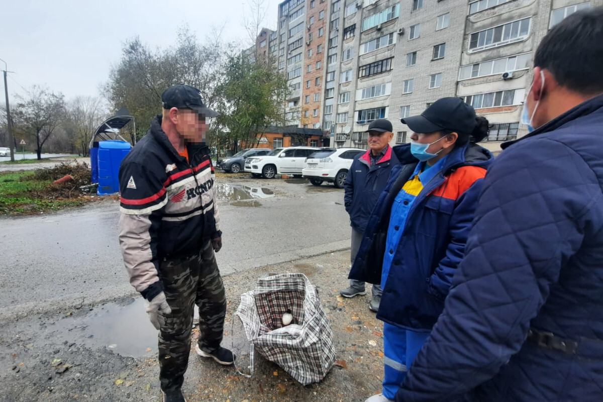 Почему бомжи Усть-Каменогорска не хотят ехать в Центр ресоциализации? -  Усть-Каменогорск | Noks.kz