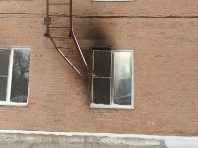 В Риддере загорелась квартира в четырехэтажном доме | Происшествия Noks.kz