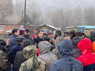 Протест против золотоизвлекательной фабрики в Маралды приобретает политический оттенок? | ВКО Noks.kz