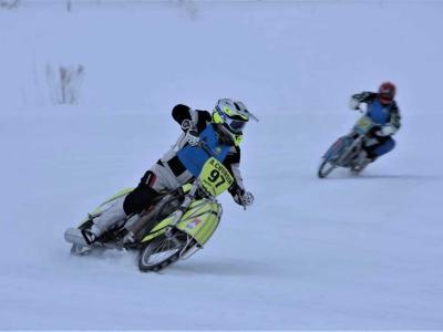 В районе Алтай определят сильнейших мотогонщиков на льду | Район Noks.kz