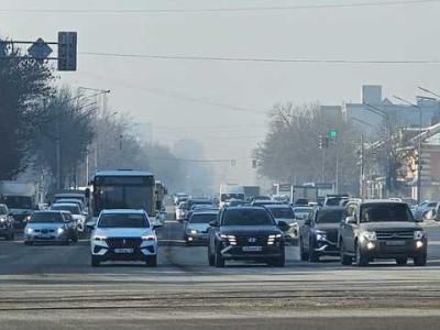 В Усть-Каменогорске в дни с НМУ могут ограничить движение транспорта по принципу «чётный - нечётный»