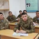 Казахстан закрывает кредиты для солдат-срочников: банки будут проверять статус